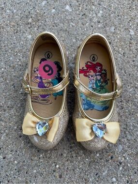 Disney Princess Light Up Glitter Dress Shoes Toddler Girls Size 6 Gold Belle